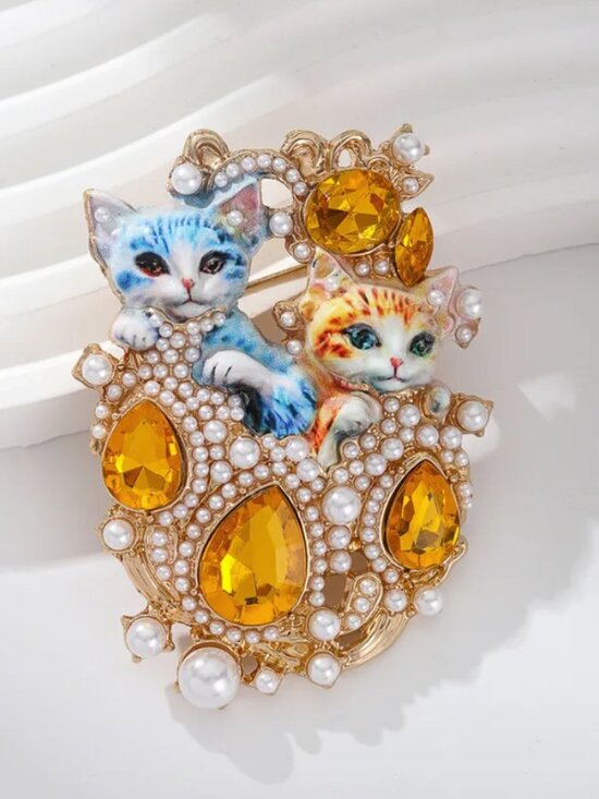 Jewelry - Colorful Rhinestone Cat Brooch – Gold Tone Alloy Pin with Crystal & Faux Pearl A